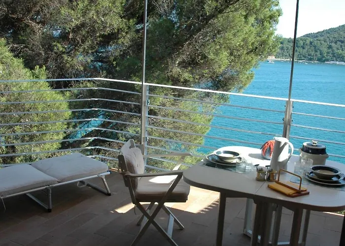 Bouganville Апартаменты Портовенере